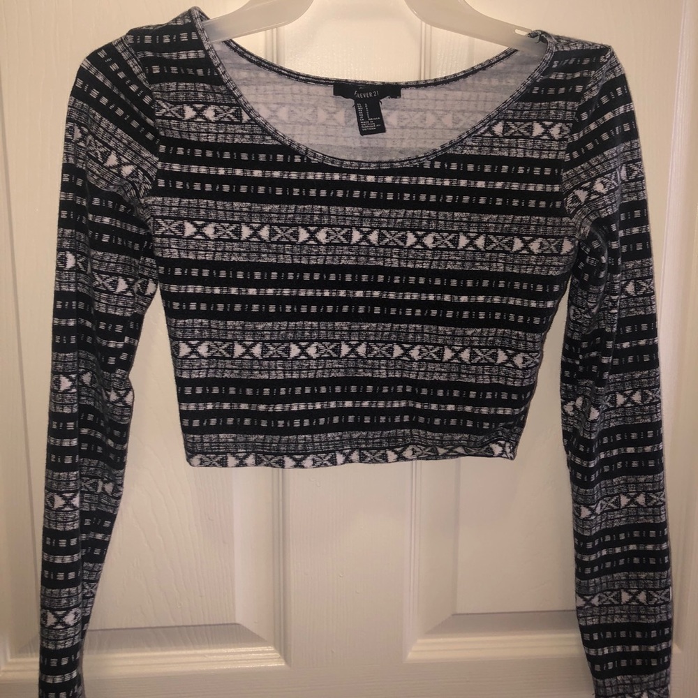 Black and White Tribal Long Sleeve Crop Top
